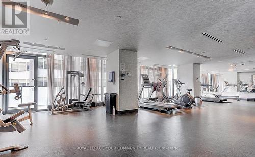 1002 - 426 University Avenue, Toronto, ON - Indoor Photo Showing Gym Room