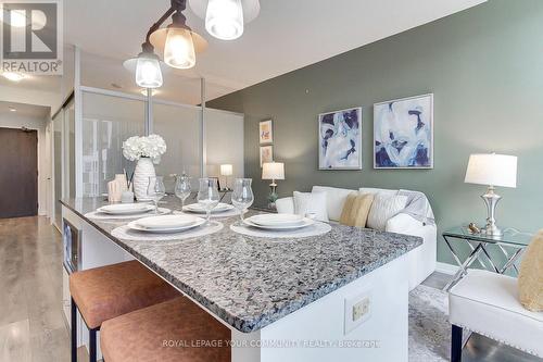 1002 - 426 University Avenue, Toronto, ON - Indoor Photo Showing Dining Room