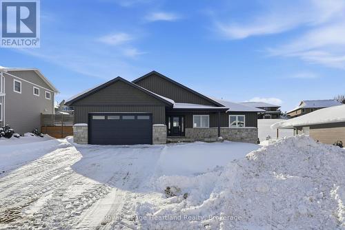 6 NOECKERVILLE HILL DRIVE  South Bruce, ON N0G 2J0