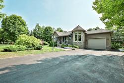 38 Ch. du Vol-à-Voile  L'Ange-Gardien, QC J8L 4M8