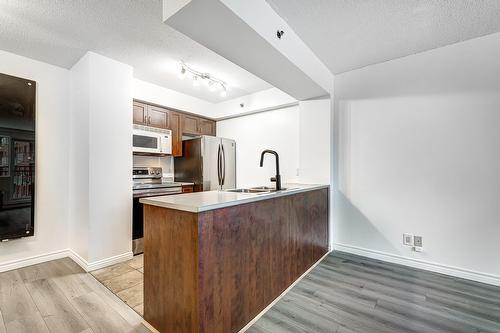 Kitchen - 622-1225 Rue Notre-Dame O., Montréal (Ville-Marie), QC - Indoor Photo Showing Kitchen