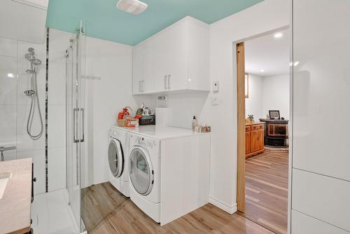 Salle de lavage - 1008 Rue De Condé, Saint-Jérôme, QC - Indoor Photo Showing Laundry Room