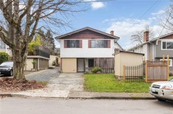 1453 Walnut St  Victoria, BC V8R 1Y7
