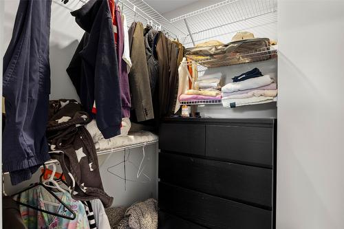 102-321 Centre Avenue, Kamloops, BC - Indoor With Storage