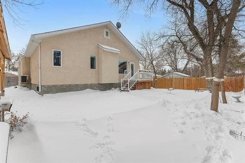 23 Kenwood Pl, Winnipeg, MB 