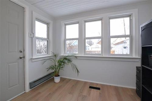 315 Yale Ave, Winnipeg, MB 