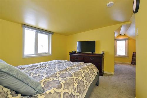 315 Yale Ave, Winnipeg, MB 