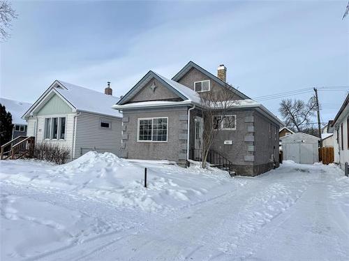 315 Yale Ave, Winnipeg, MB 