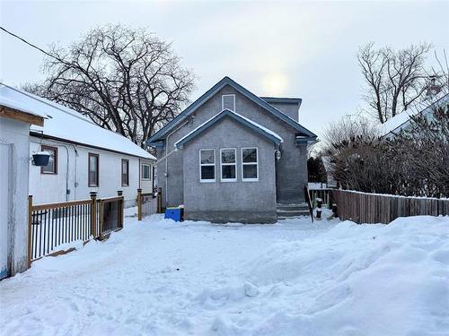 315 Yale Ave, Winnipeg, MB 