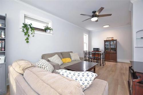 315 Yale Ave, Winnipeg, MB 