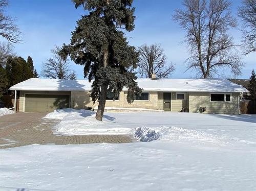 5725 Roblin Blvd, Winnipeg, MB 