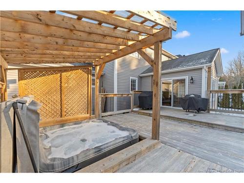 7 Highgate Crt, Riverview, NB 