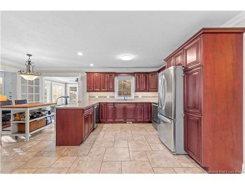 7 Highgate Crt, Riverview, NB 