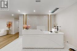 42 VILLAGE CENTRE  Mississauga, ON L4Z 1V9