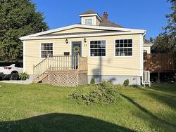 55 Beech Street  Sydney Mines, NS B1V 1J2