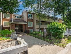 1 41 Moirs Mill Road  Bedford, NS B4A 3C4