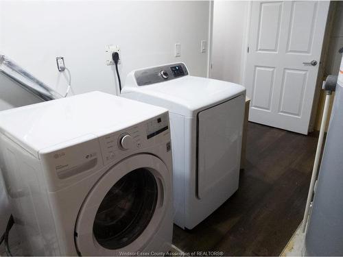 Lower-4694 Helsinki, Windsor, ON 