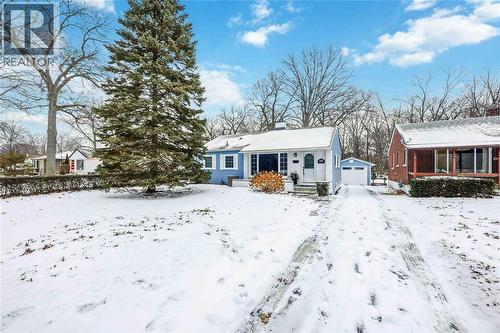 1122 NEWELL STREET  Sarnia, ON N7V 3H6