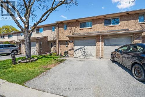 Exceptional Blend of Location, Lifestyle & Value! - 137 - 1520 Lancaster Drive, Oakville, ON - Outdoor