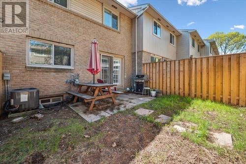 Low-Maintenance Space Ideal for Kids and Pets - 137 - 1520 Lancaster Drive, Oakville, ON - Outdoor With Exterior