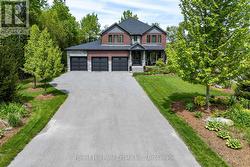 155 GLENLAKE BOULEVARD  Collingwood, ON L9Y 0X2