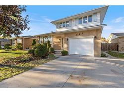 644 WINCHESTER Crescent  Sarnia, ON N7S 4P8
