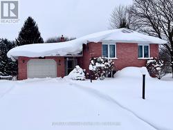 25 JORDAN DRIVE  North Huron (East Wawanosh), ON N0G 1E0