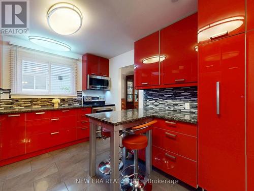 2669 Inlake Court, Mississauga, ON - Indoor Photo Showing Kitchen