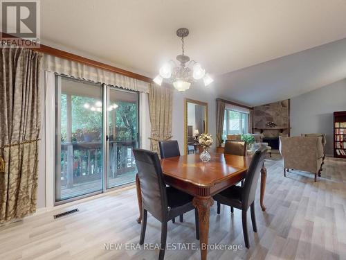 2669 Inlake Court, Mississauga, ON - Indoor Photo Showing Dining Room