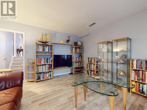 2669 Inlake Court, Mississauga, ON - Indoor