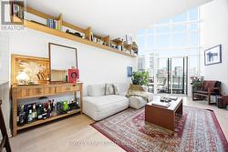 819 - 255 RICHMOND STREET E  Toronto, ON M5A 4T7