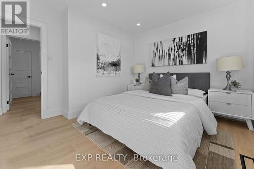 686 Wickens Avenue, Burlington, ON - Indoor Photo Showing Bedroom