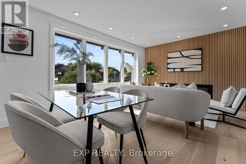 686 Wickens Avenue, Burlington, ON - Indoor Photo Showing Dining Room