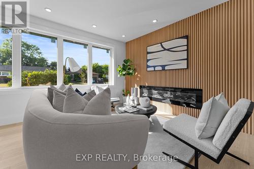 686 Wickens Avenue, Burlington, ON - Indoor Photo Showing Other Room