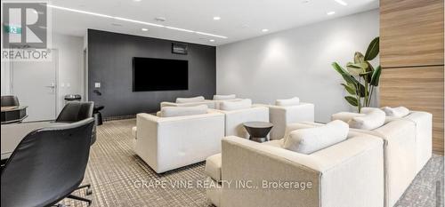 3705 - 805 Carling Avenue, Ottawa, ON - Indoor Photo Showing Other Room