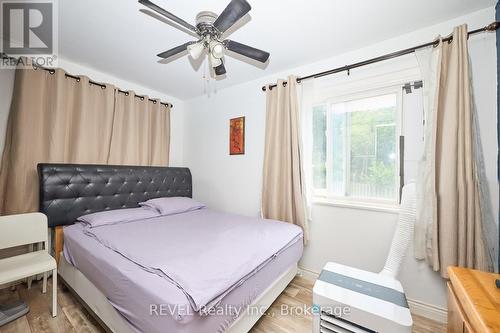50 Welland Avenue, St. Catharines (Downtown), ON - Indoor Photo Showing Bedroom