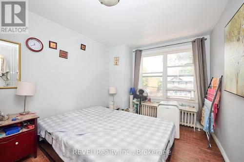 50 Welland Avenue, St. Catharines (Downtown), ON - Indoor Photo Showing Bedroom