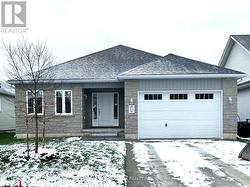 45 HAROLD AVENUE  Severn, ON L0K 1E0