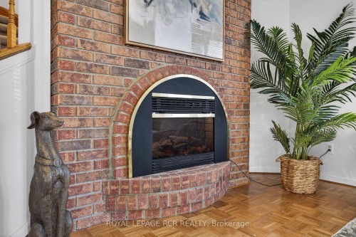 44-68 Confederation Way, Markham, ON - Indoor Photo Showing Other Room With Fireplace