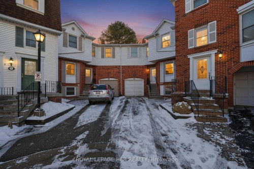 44-68 Confederation Way, Markham, ON - Outdoor With Facade