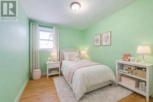 Bed room 3 (virtually staged) - 281 Savoy Crescent, Oakville (Sw Southwest), ON - Indoor Photo Showing Bedroom