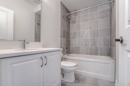 41 Overlea Drive, Brampton, ON - Indoor Photo Showing Bathroom