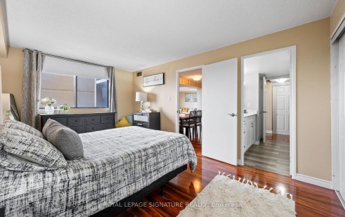 409-6500 Montevideo Road, Mississauga, ON - Indoor Photo Showing Bedroom