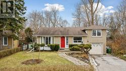 26 ANOLA PLACE  Toronto, ON M1K 4W7