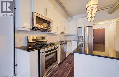 15 Devitt Avenue S Unit# 302, Waterloo, ON - Indoor Photo Showing Kitchen