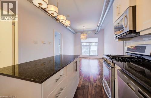 15 Devitt Avenue S Unit# 302, Waterloo, ON - Indoor Photo Showing Kitchen