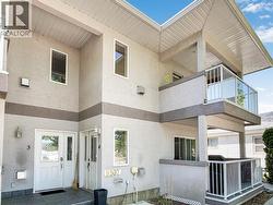 CORNER TOP FLOOR - 