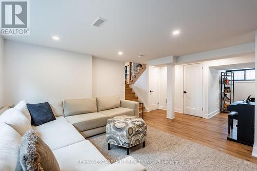 5135 Mulberry Drive, Burlington, ON - Indoor