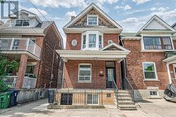 914 DOVERCOURT ROAD  Toronto, ON M6H 2X5