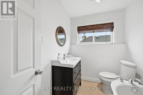491 Dunsmure Road, Hamilton, ON - Indoor Photo Showing Bathroom